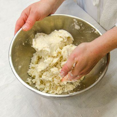Step By Step Pie Crust Guide (3)
