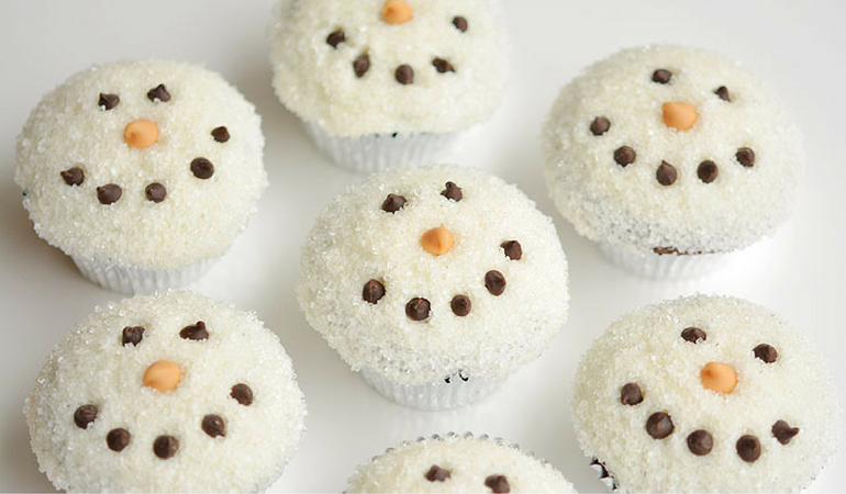 snowman-cupcakes