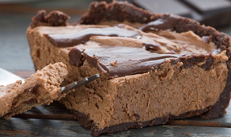 10 Tips for Making the Perfect Homemade Cheesecake | Bob's Red Mill