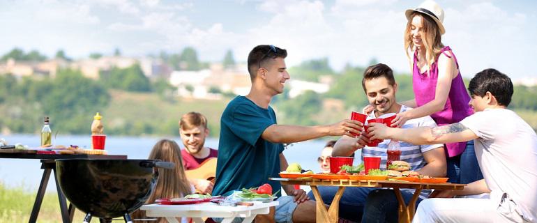 How to Throw the Ultimate Cookout This Labor Day