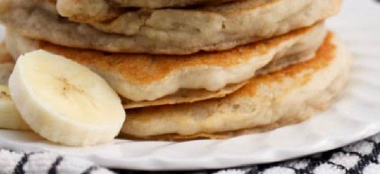 5 Fruity Toppings to Take Your Pancakes to The Next Level | Bob's Red Mill Blog