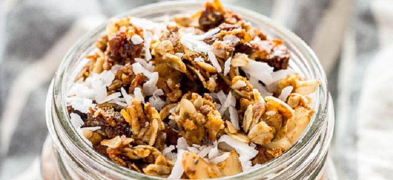 Vegan Snacks for Busy Work Days | Bob's Red Mill Blog