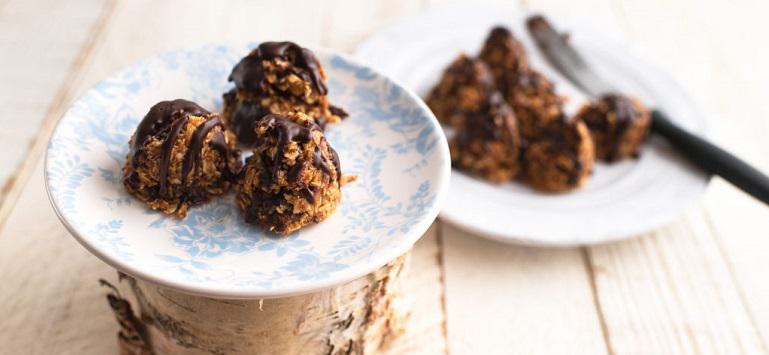 Peanut Butter Jelly No-Bake Cookies