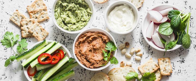 5 Vegan Dip Recipes for Crackers