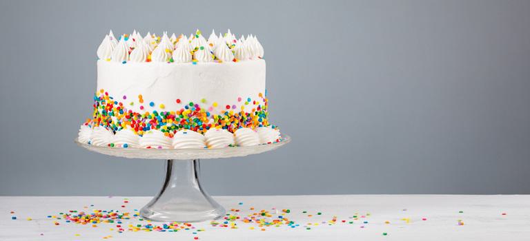 Cake with buttercream frosting