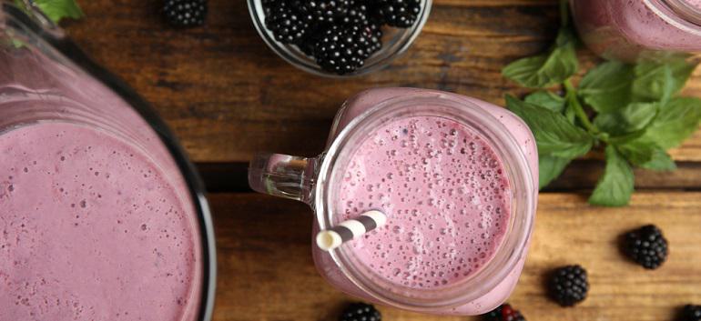 protein shake with fruits