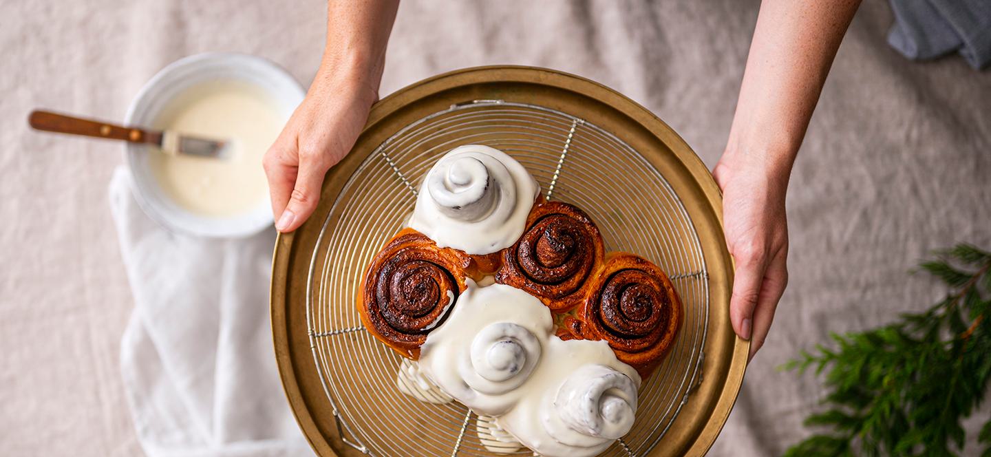 Holiday Brunch Cinnamon Rolls